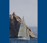 First 36.7 Laminada Regata